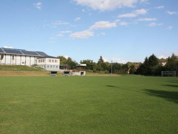 Sportplatz in Oberschefflenz